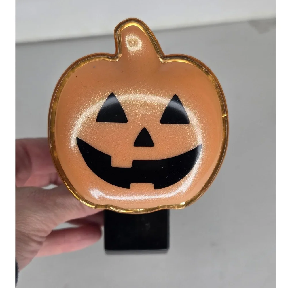 Bath & Body Works Halloween Pumpkin Jack-O-Lantern Wallflower Fragrance Plugin